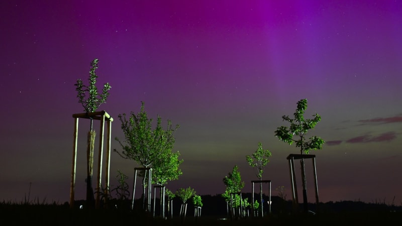 Úchvatná nebeská podívaná nad Českem: Bude vidět polární záře. Kde ji sledovat?