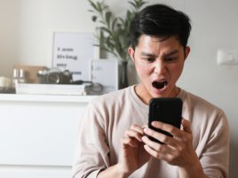 Tragédie v Connecticutu: AI poradila muži zabít sebe a svou matku