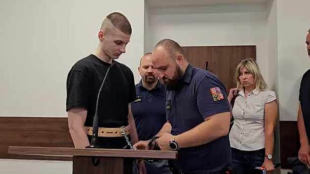 Chtěl někoho zmlátit, bezdomovce rovnou ubil. Mladíkova brutalita kriminalisty otřásla