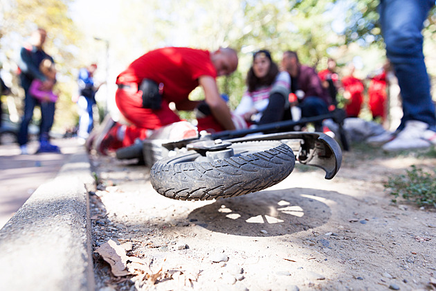 Dramaticky přibylo nehod koloběžek a kol s elektrickým pohonem. Umírá i víc chodců