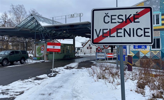 U hranic s Rakouskem bojují za udržení nemocnice, jezdí tam i stovky Čechů