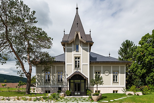 Vila z doby Rakousko-Uherska se až zázračně vrátila ke svému půvabu