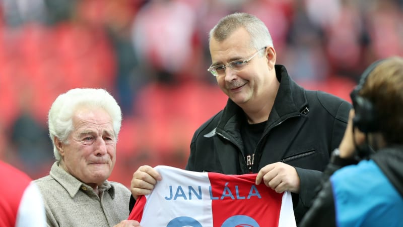 Smutek ve Slavii: Zemřel legendární fotbalista Jan Lála, z mistrovství světa přivezl stříbro