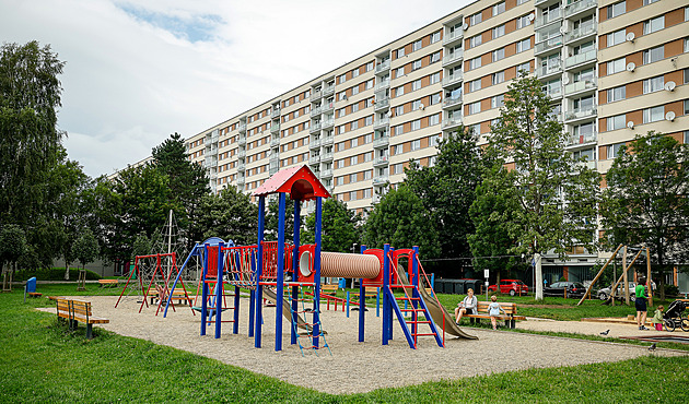 Akcelerační zóny nebo byty z peněz pro NATO. Strany představily řešení krize bydlení