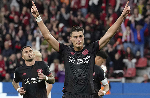 Proti Chorvatsku bez Schicka. Útočník Leverkusenu si poranil zadní stehenní sval