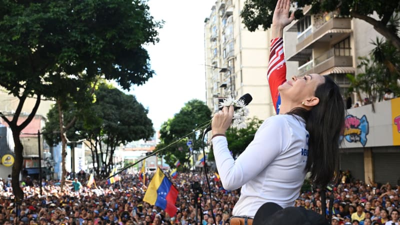 Tři důvody, proč Trump neuspěl. Nobelovu cenu za mír získala tvář venezuelské opozice