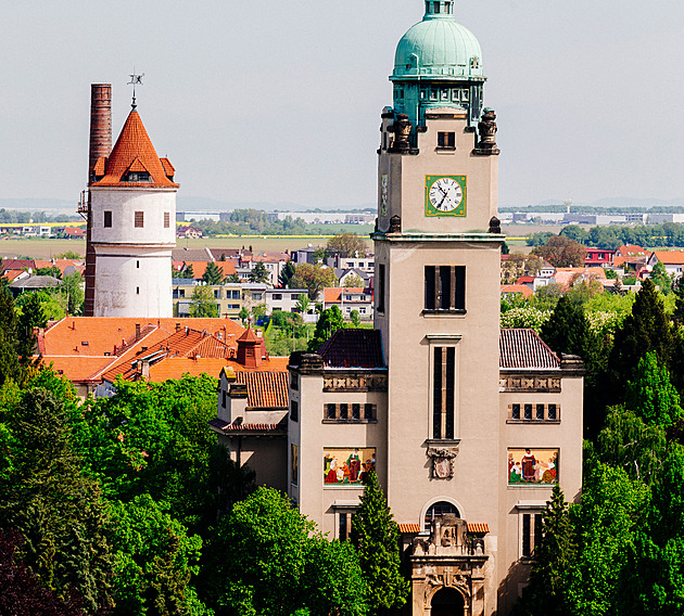 Bohnice po útěku nebezpečného vraha přes čtyřmetrovou zeď s příkopem přitvrdí