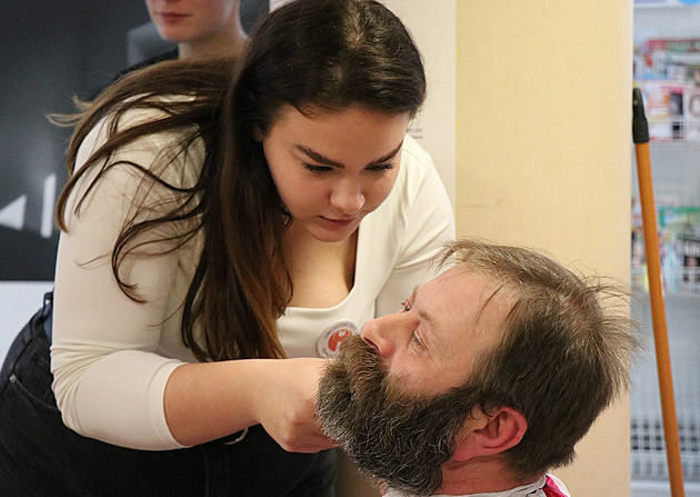 Novoměstská nemocnice na Mezinárodní den mužů opět otevře improvizovanou holírnu