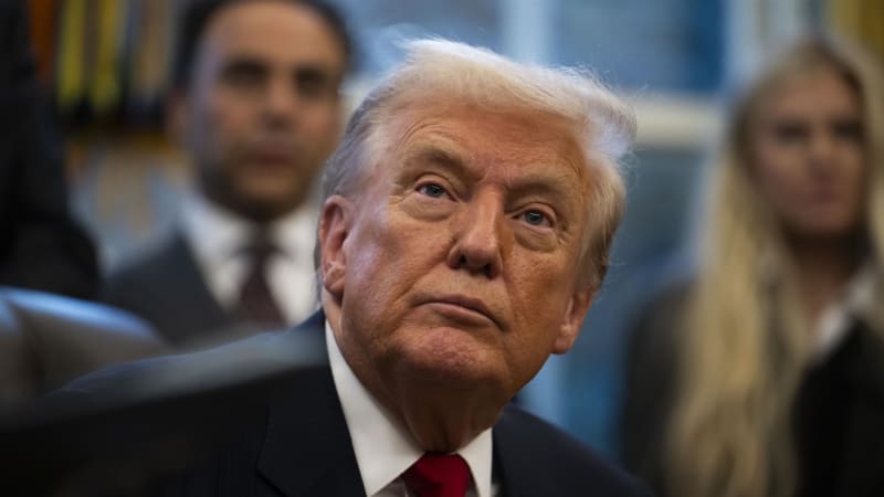 Rakovina či obezita jako stopka pro USA? Trump chce zpřísnit vydávání víz nemocným