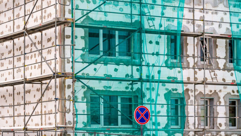 Nová zelená úsporám: Tisíce Čechů čekají na Macinku. Hrozí, že přijdou o slíbenou dotaci?