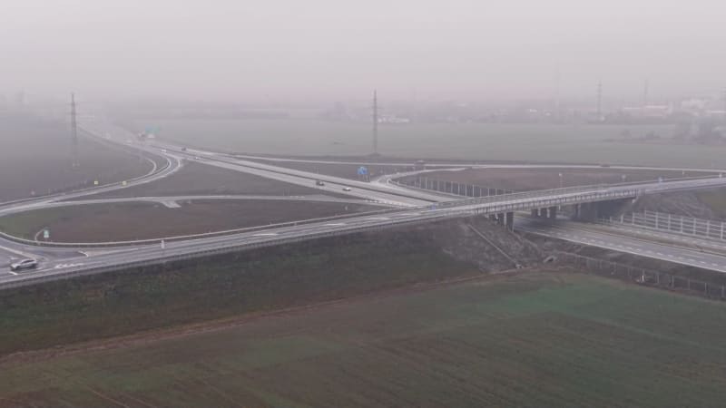 Dálnice v Česku slaví jubileum: Hotovo mělo být před 36 lety, jaká je situace dnes?