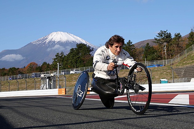 Ve věku 59 let zemřel bývalý pilot F1 a úspěšný paralympionik Zanardi