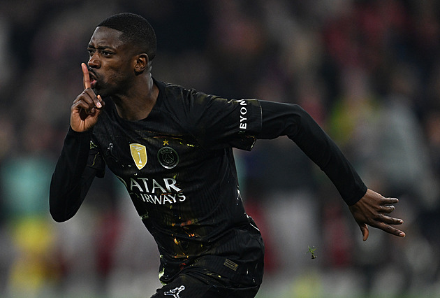 Že neumím hrát fotbal? Dembélé postup do finále oslavil starým videem spoluhráče