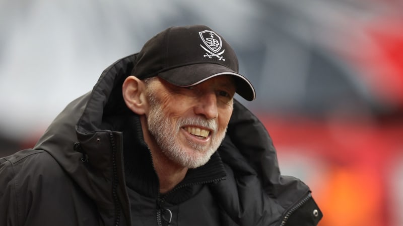Zemřel úspěšný fotbalový trenér. Éric Roy dovedl klub do Ligy mistrů, podlehl zákeřné nemoci